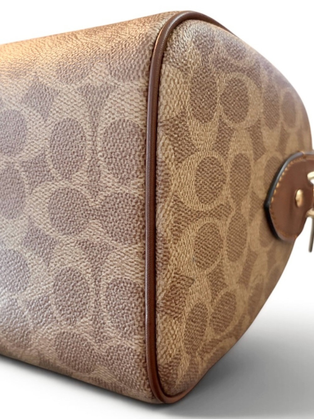 Coach Outlet Rowan in Signature Canvas - Picture 6 of 10